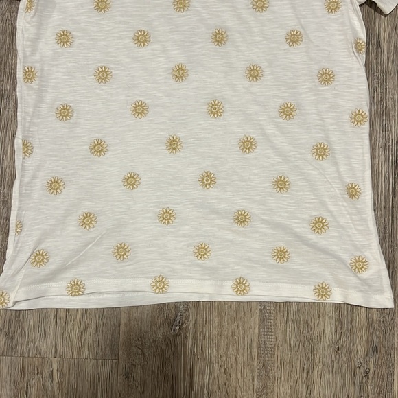 Lucky Brand Daisy Embroidered T-Shirt - Picture 6 of 11